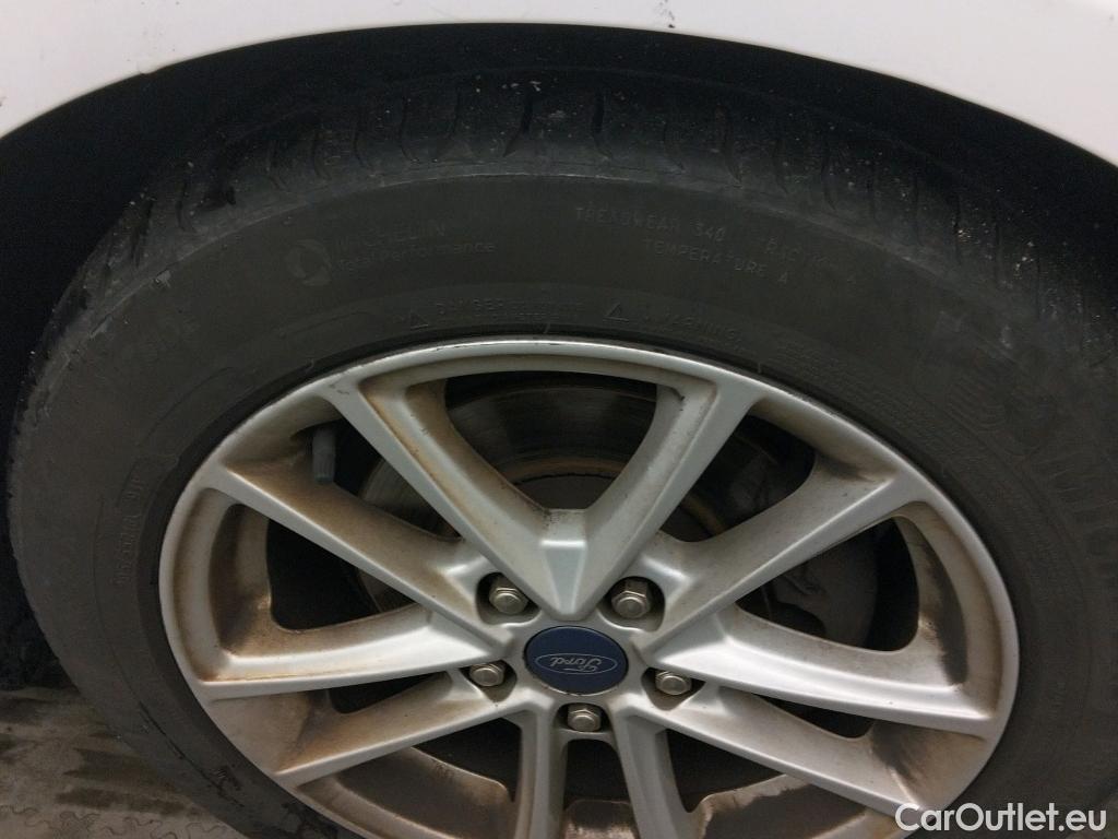  Ford  Focus FORD  5p 3G berlina con portón 1.5 TDCi 70kW (95CV) Trend #9