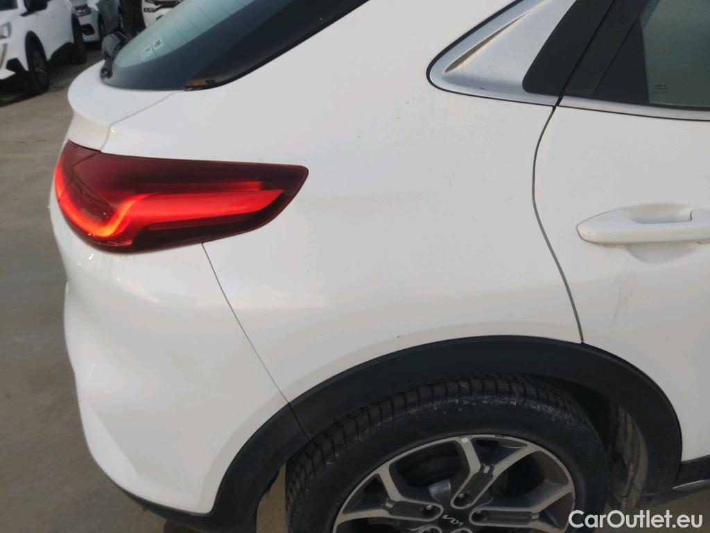  KIA  XCeed KIA  / 2019 / 5P / todoterreno 1.5 MHEV Tech 118kW (160CV) DCT #31