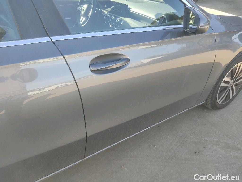  Mercedes  A-Klasse MERCEDES-BENZ Clase A / 2018 / 4P / sedán Sedán A 250 e #20