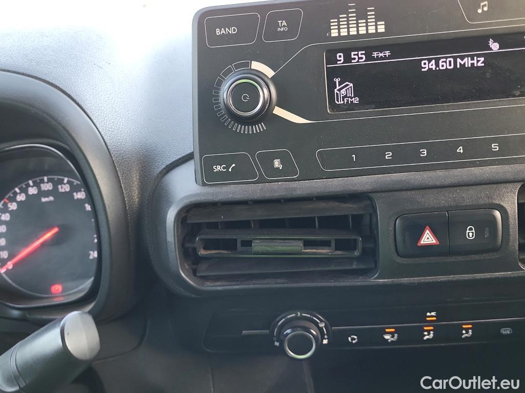  Opel  Combo OPEL  / 2018 / 3P / furgón derivado de turismo 1.6 TD S/S 74kW (100CV) Express L H1 650 #19