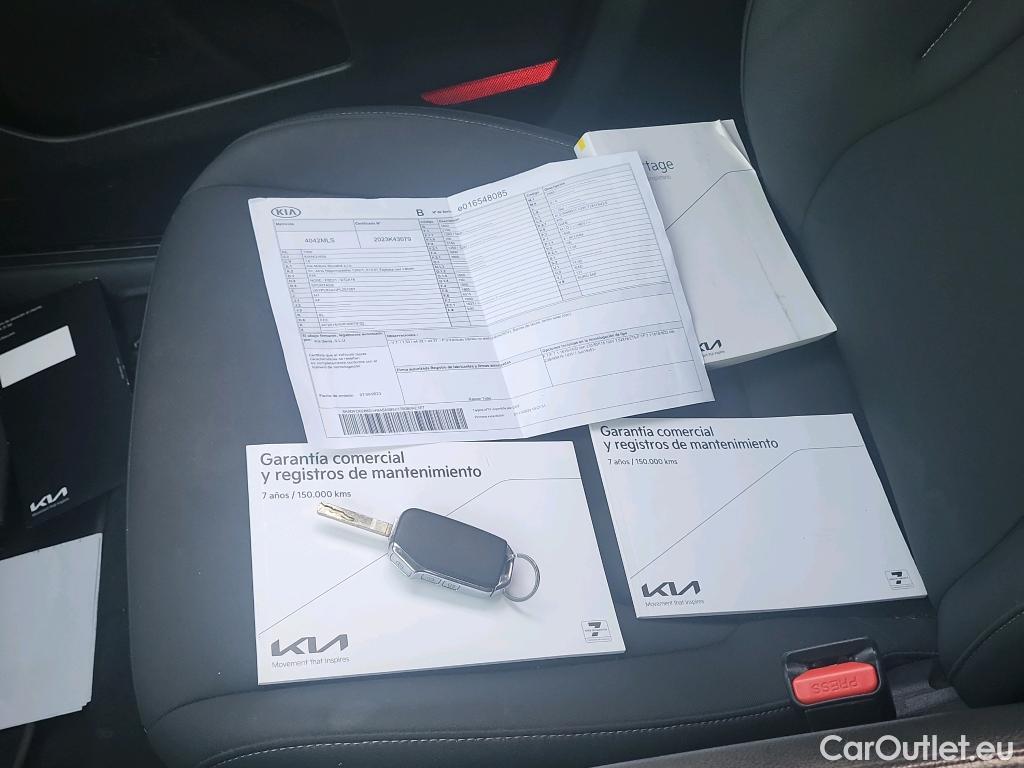  KIA  Sportage  Business 1.6 CRDi 135CV AT7 E6d #32