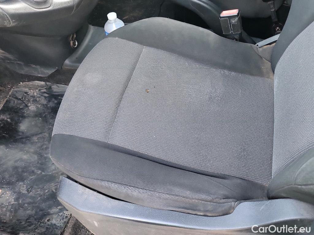  Opel  Combo OPEL  / 2018 / 3P / furgón derivado de turismo 1.6 TD S/S 74kW (100CV) Express L H1 650 #23