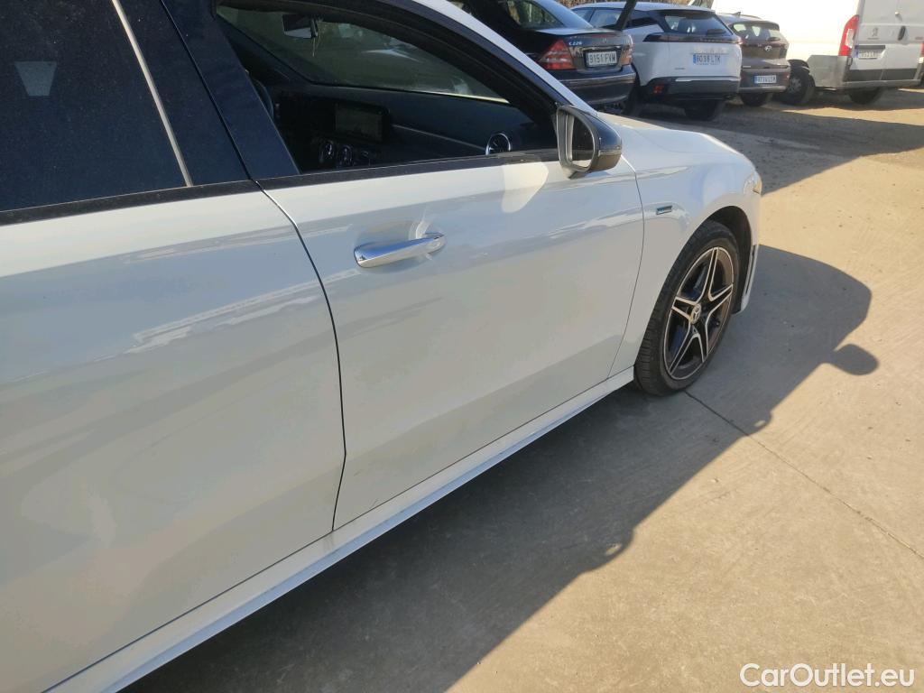  Mercedes  A-Klasse MERCEDES-BENZ Clase A / 2018 / 5P / berlina con portón A 250 e #14