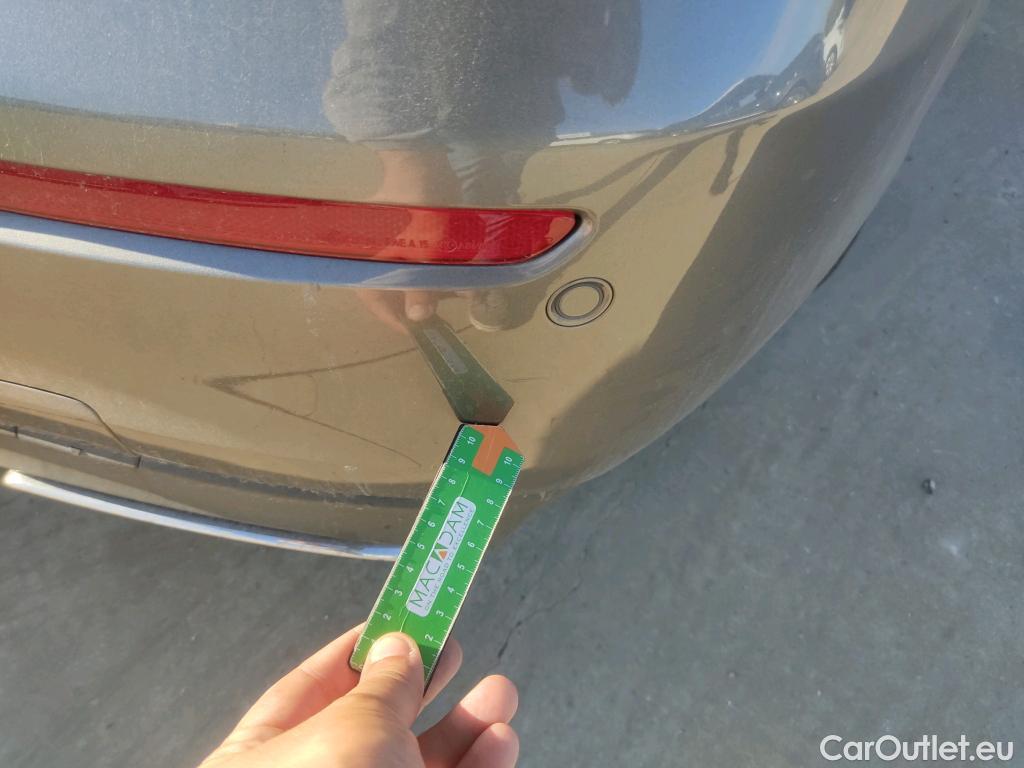  Mercedes  A-Klasse MERCEDES-BENZ Clase A / 2018 / 4P / sedán Sedán A 250 e #8