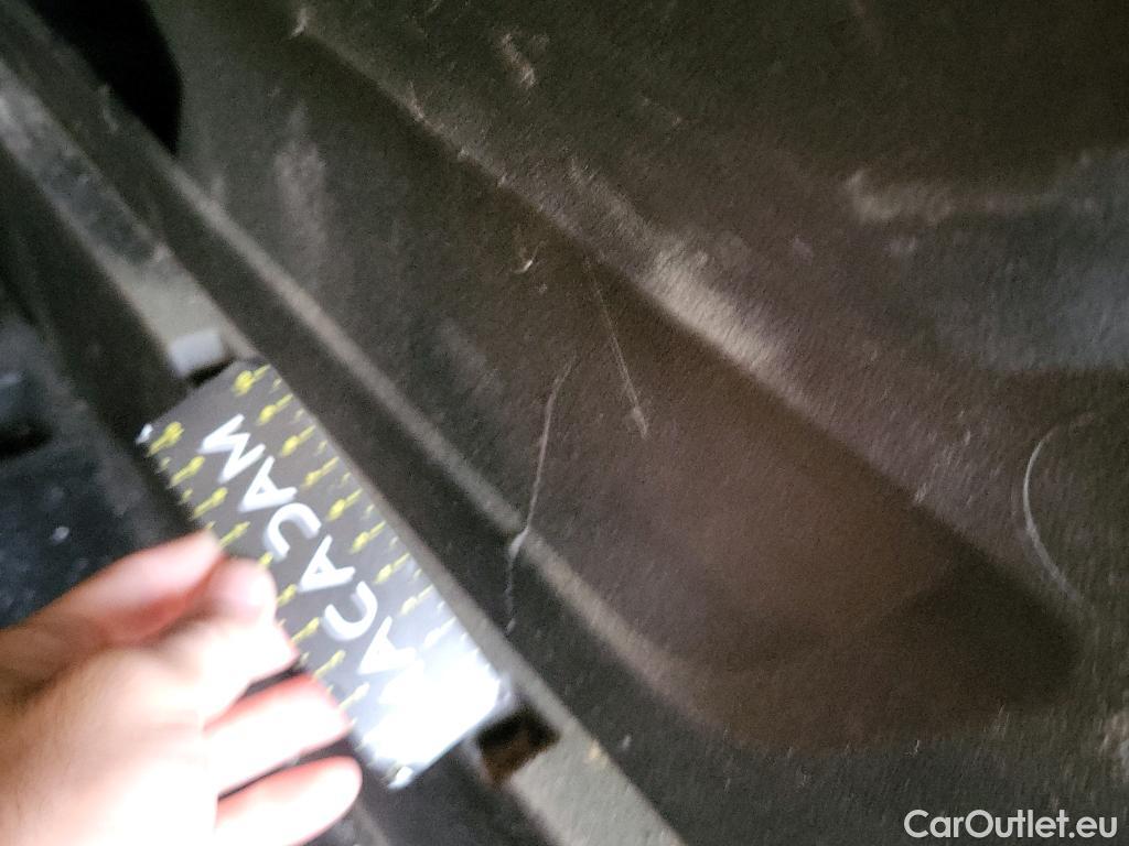  Citroen  Berlingo CITROEN  / 2018 / 5P / combi Talla M BlueHDi 100 S&S LIVE PACK (IND) (AC) #24