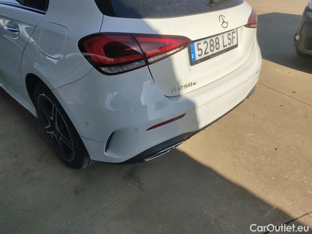  Mercedes  A-Klasse MERCEDES-BENZ Clase A / 2018 / 5P / berlina con portón A 250 e #7