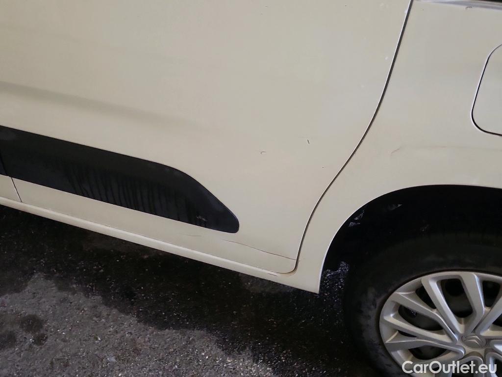  Citroen  Berlingo CITROEN  / 2018 / 5P / combi Talla M BlueHDi 100 S&S LIVE PACK (IND) (AC) #17