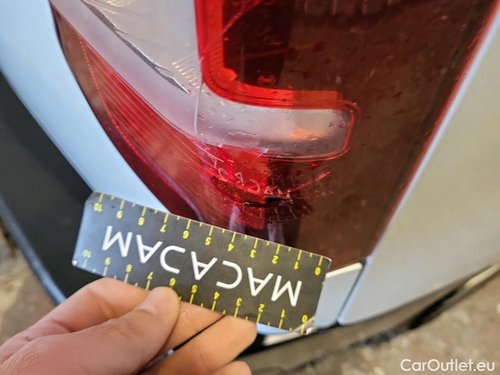  Citroen  Berlingo CITROEN  / 2018 / 5P / combi Talla M BlueHDi 100 S&S LIVE PACK (IND) (AC) #10