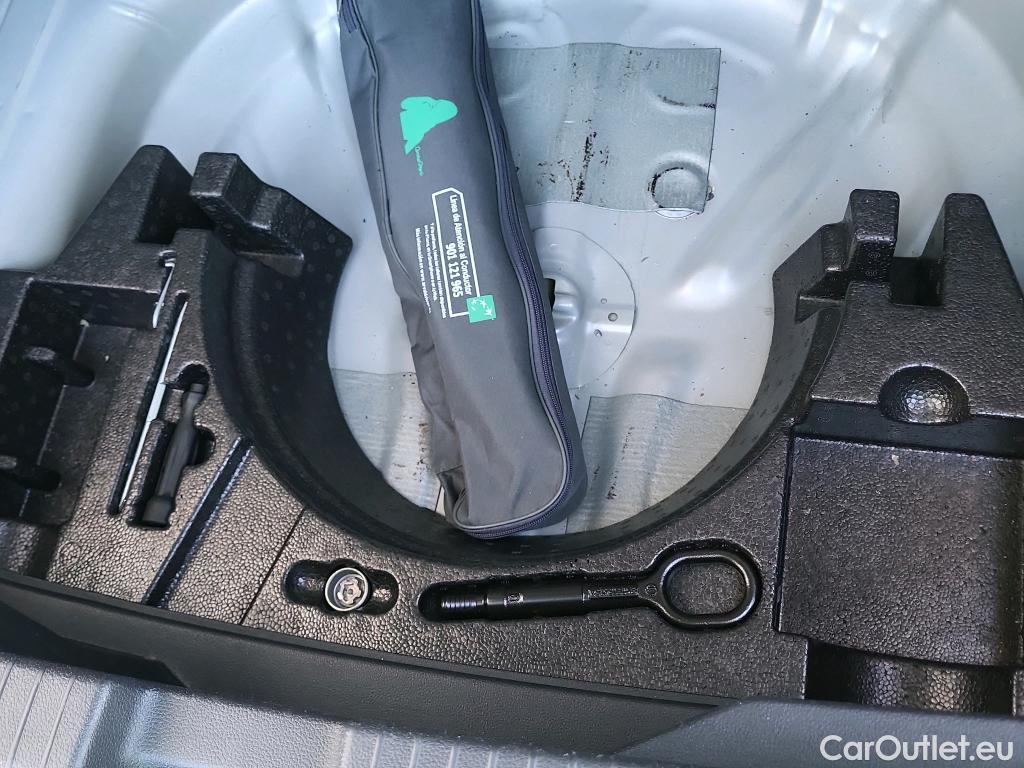  Volkswagen  T-ROC VOLKSWAGEN  / 2017 / 5P / todoterreno Advance 1.6 TDI 85kW (115CV) #3