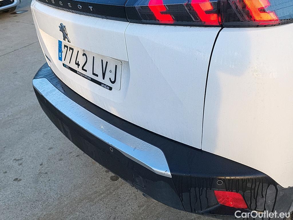  Peugeot  2008 PEUGEOT  / 2019 / 5P / todoterreno Active Puretech 100 S&S BVM6 #33