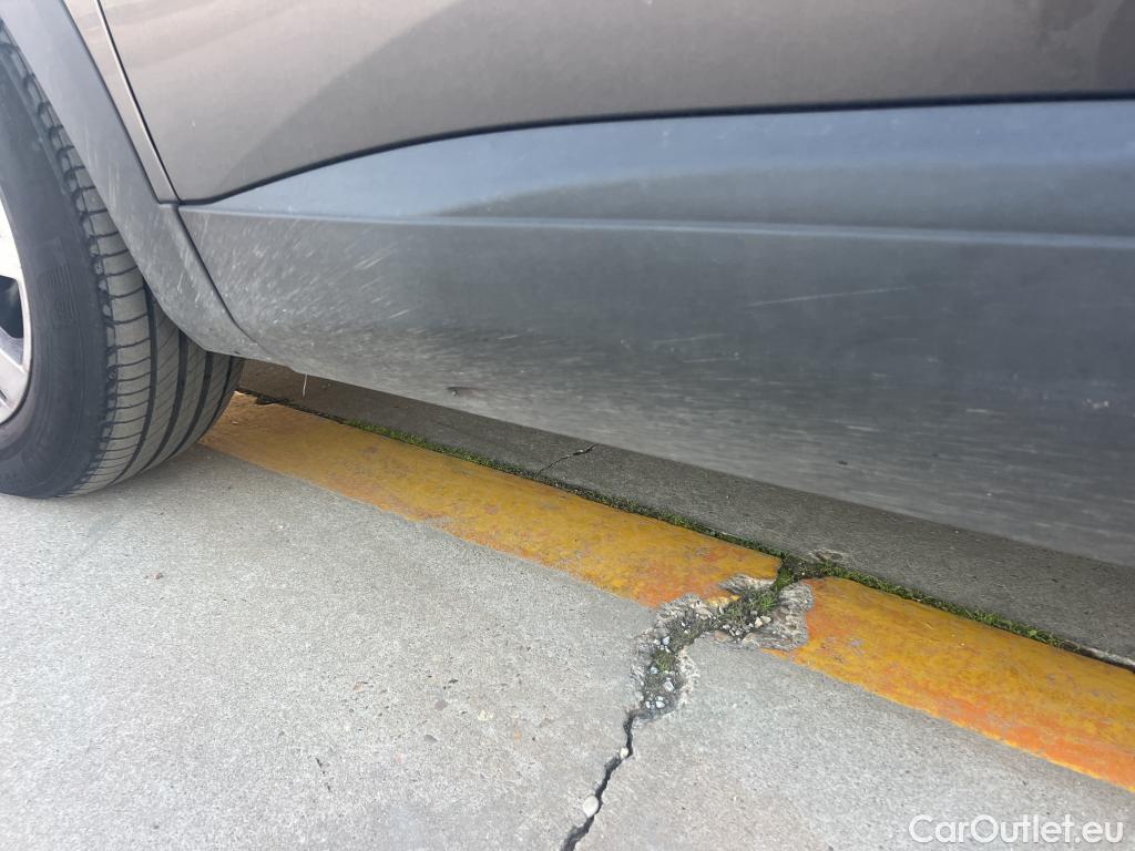  Peugeot  3008 PEUGEOT  / 2020 / 5P / todoterreno 1.5 BlueHDi 96kW (130CV) S&S Active Pack (AC3) #23