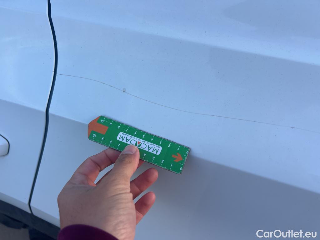  Volkswagen  T-ROC VOLKSWAGEN  / 2017 / 5P / todoterreno Advance 1.6 TDI 85kW (115CV) #12