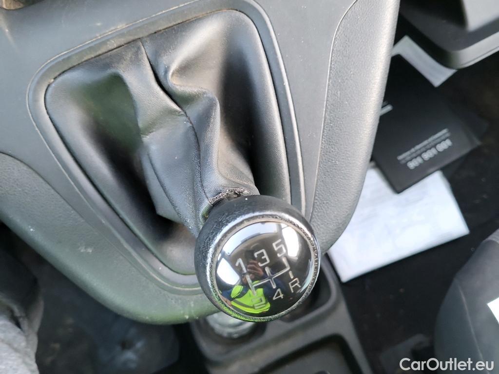  Opel  Combo OPEL  / 2018 / 3P / furgón derivado de turismo 1.6 TD S/S 74kW (100CV) Express L H1 650 #44