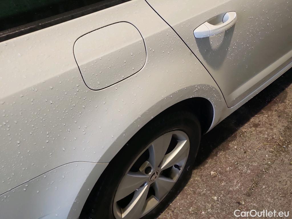  Skoda  Octavia SKODA  / 2016 / 5P / familiar Combi 1.6 TDI CR 85KW (115CV) Ambition #5