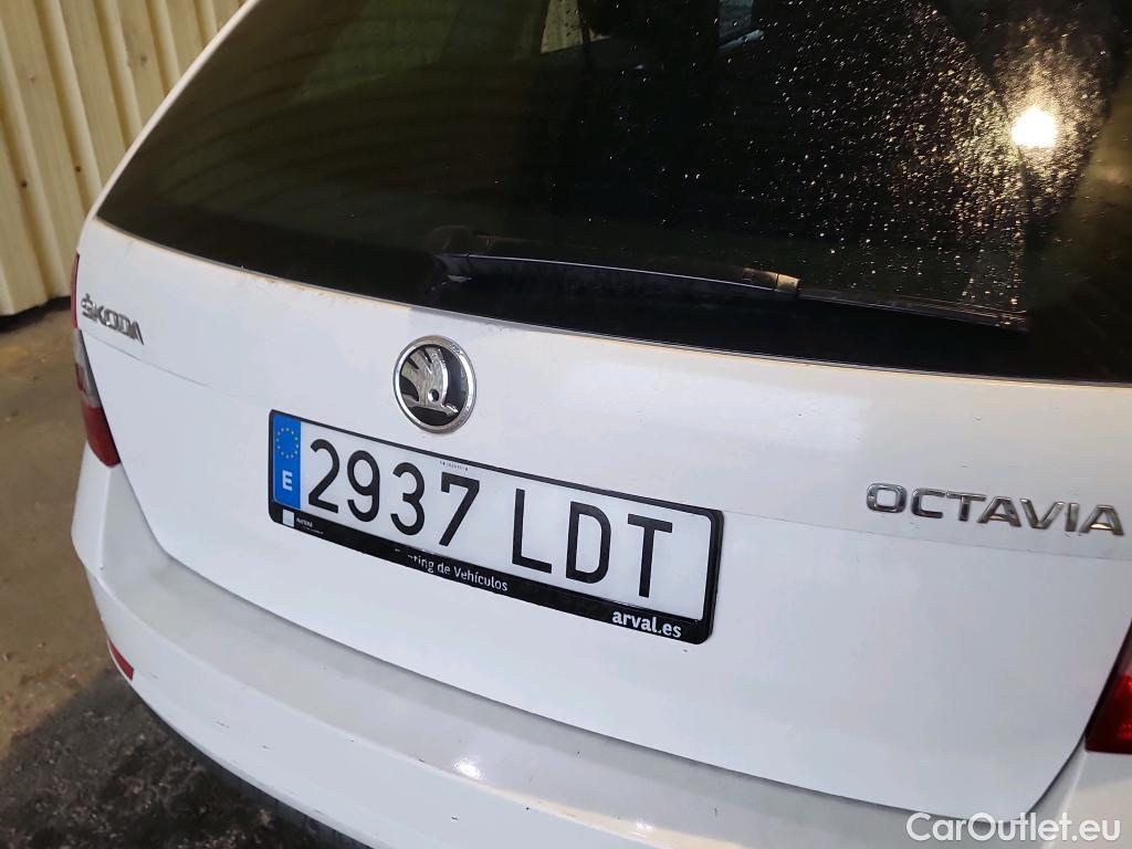  Skoda  Octavia SKODA  / 2016 / 5P / familiar Combi 1.6 TDI CR 85KW (115CV) Ambition #3