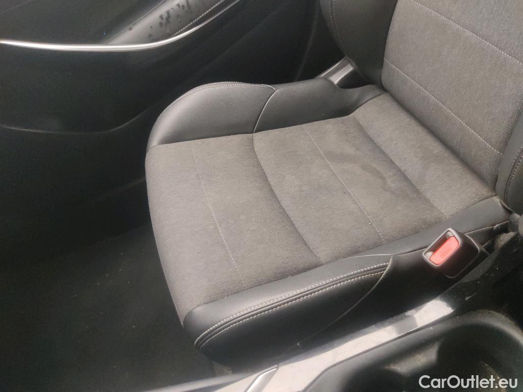  Toyota  Corolla TOYOTA  / 2019 / 5P / familiar 2.0 180H STYLE E-CVT TOURING SPORT #22