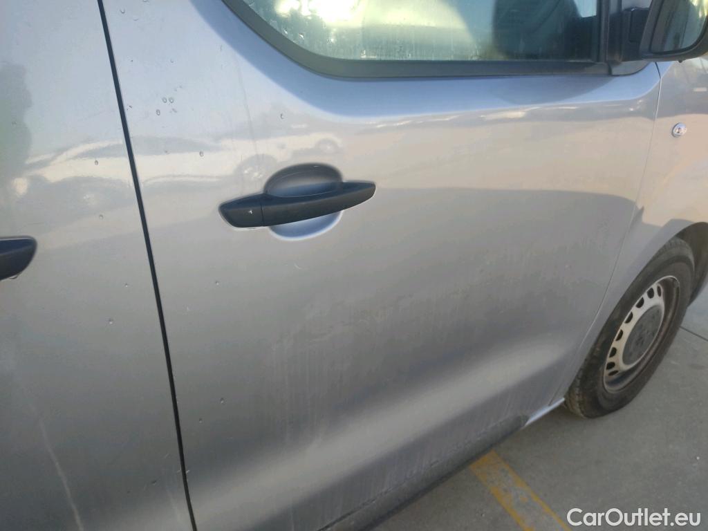  Peugeot  Expert PEUGEOT  / 2016 / 4P / furgón Furgón Premium 2.0 BlueHDi 120 S&S Long #41