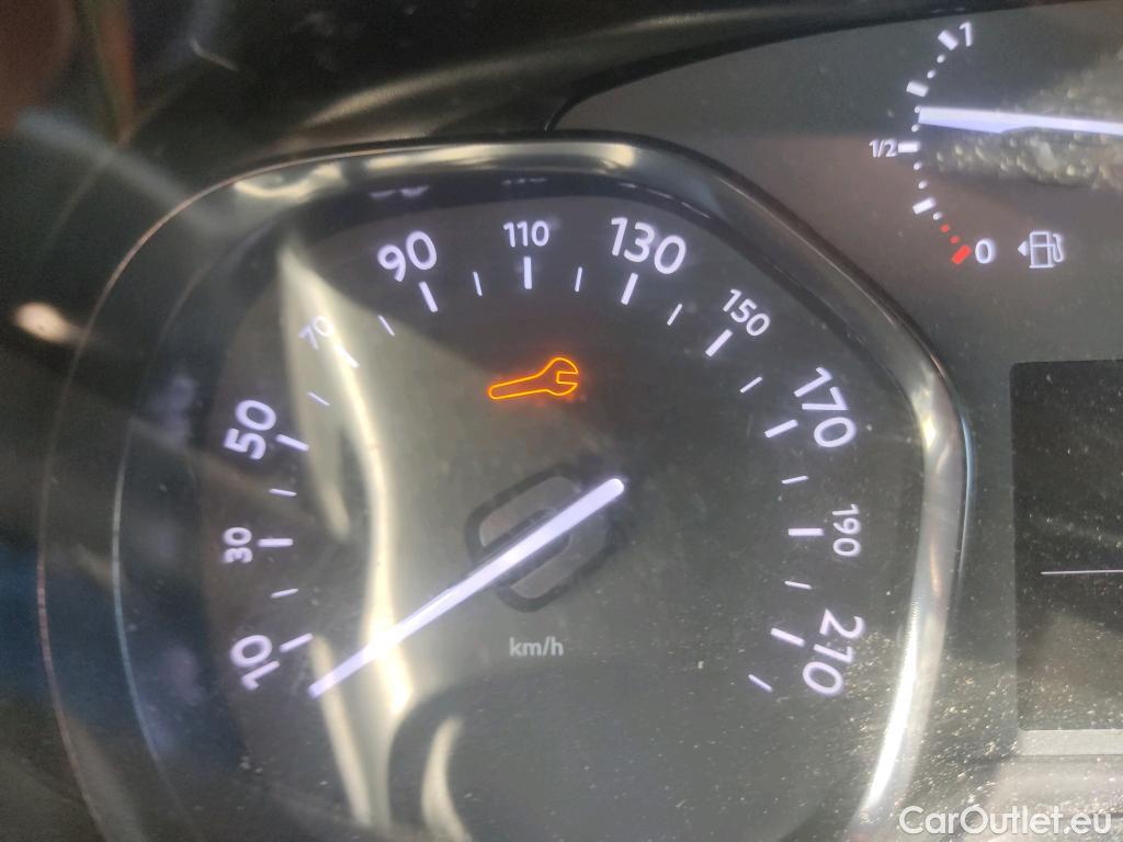  Peugeot  Expert PEUGEOT  / 2016 / 4P / furgón Furgón Premium 2.0 BlueHDi 120 S&S Long #52