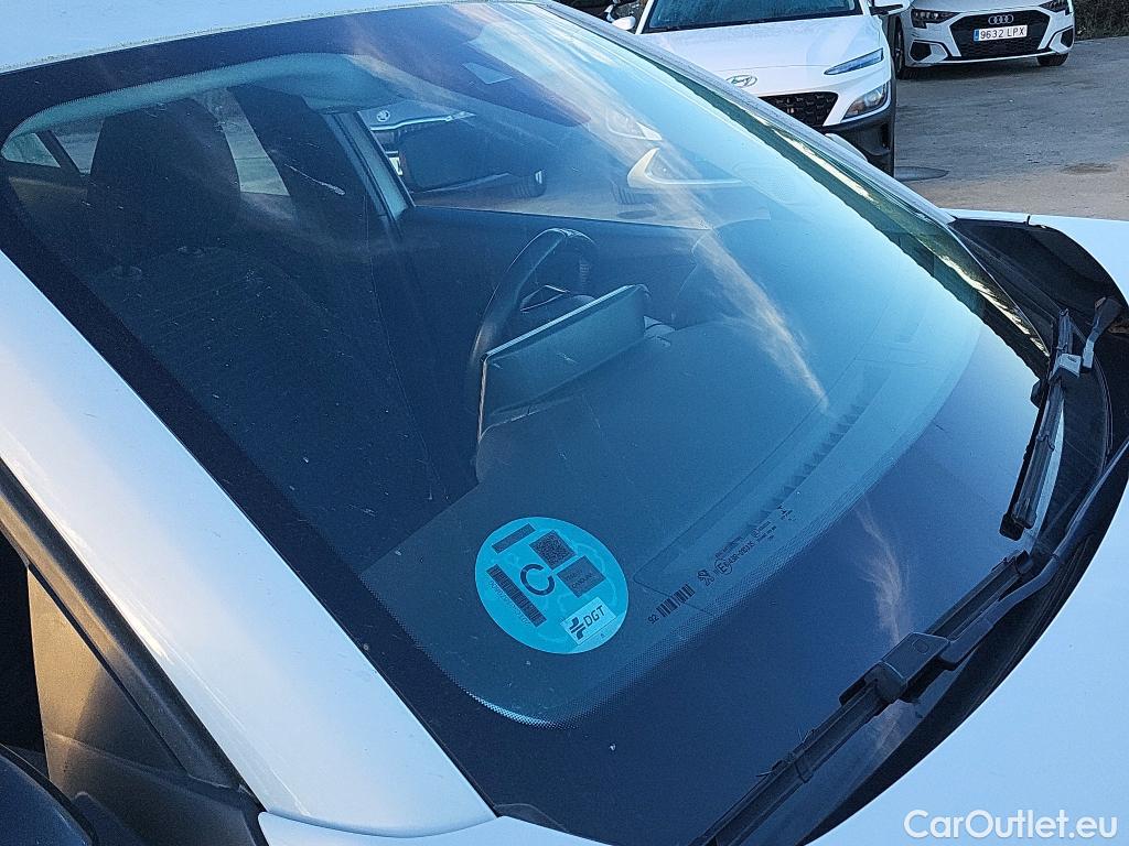  Peugeot  2008 PEUGEOT  / 2019 / 5P / todoterreno Active Puretech 100 S&S BVM6 #1