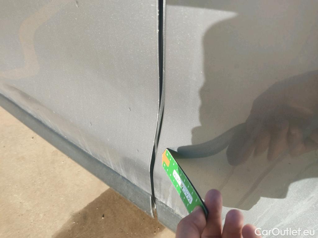  Peugeot  Expert PEUGEOT  / 2016 / 4P / furgón Furgón Premium 2.0 BlueHDi 120 S&S Long #23