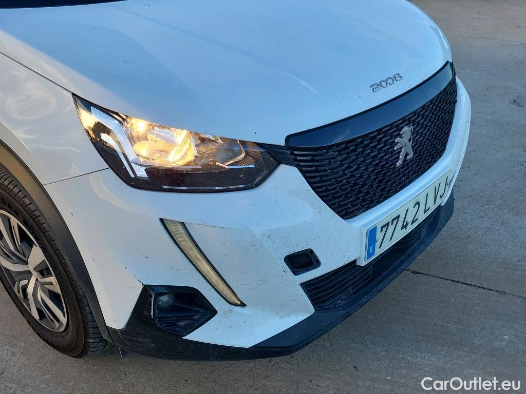  Peugeot  2008 PEUGEOT  / 2019 / 5P / todoterreno Active Puretech 100 S&S BVM6 #14