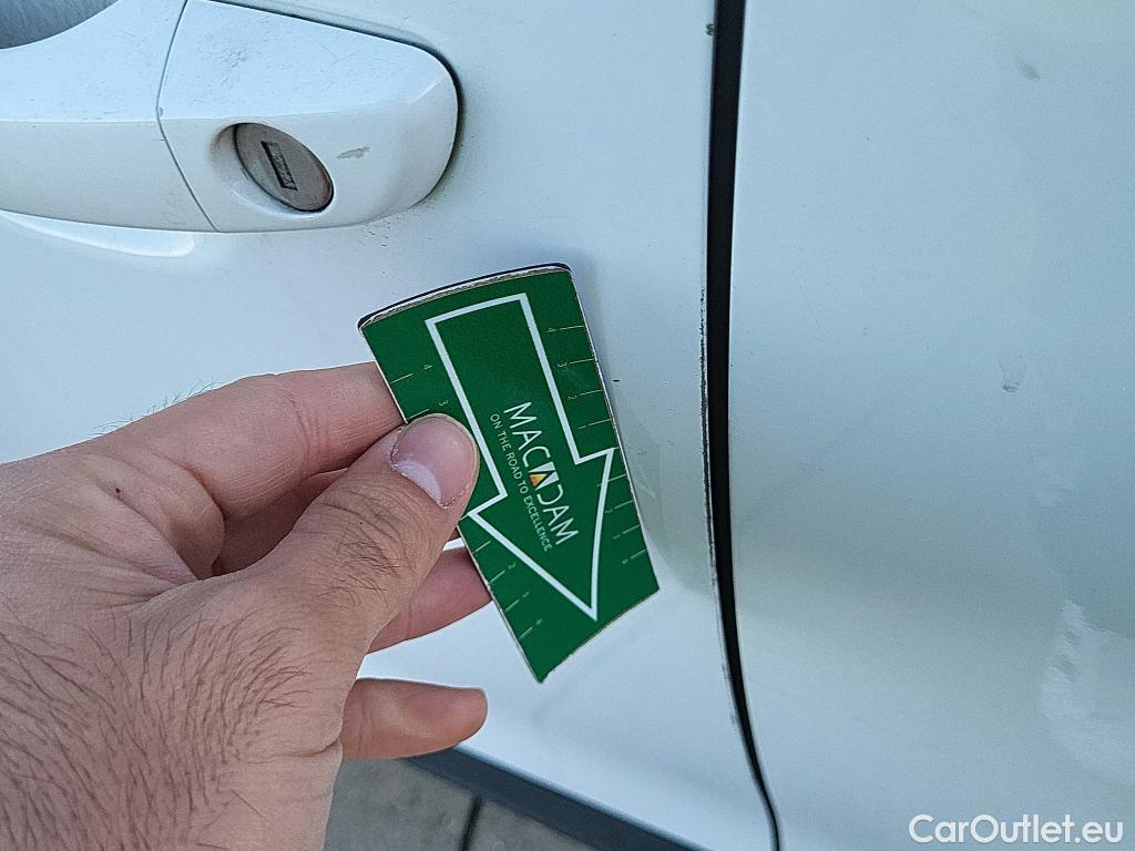  Peugeot  2008 PEUGEOT  / 2019 / 5P / todoterreno Active Puretech 100 S&S BVM6 #7