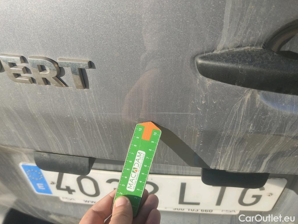  Peugeot  Expert PEUGEOT  / 2016 / 4P / furgón Furgón Premium 2.0 BlueHDi 120 S&S Long #14