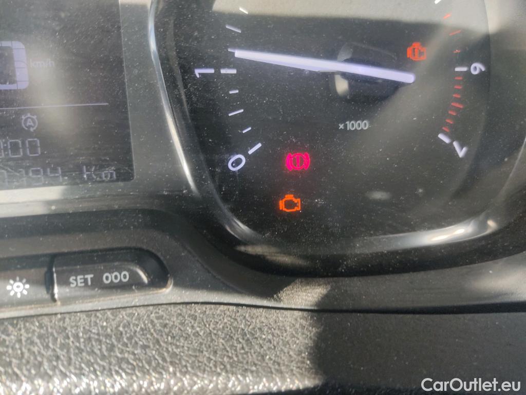  Peugeot  Expert PEUGEOT  / 2016 / 4P / furgón Furgón Premium 2.0 BlueHDi 120 S&S Long #51