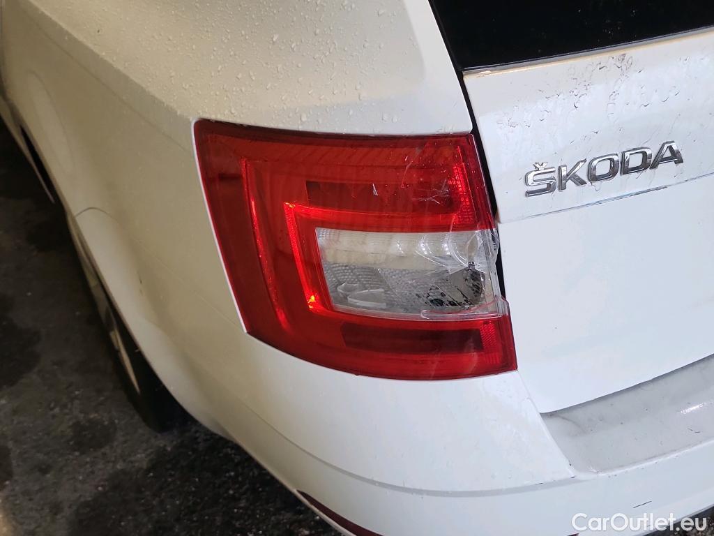  Skoda  Octavia SKODA  / 2016 / 5P / familiar Combi 1.6 TDI CR 85KW (115CV) Ambition #1