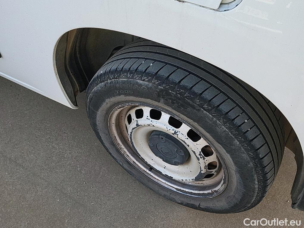  Opel  Combo OPEL  / 2018 / 3P / furgón derivado de turismo 1.6 TD S/S 74kW (100CV) Express L H1 650 #60