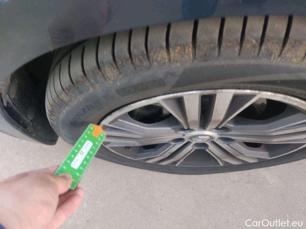  Renault  Megane  IV Sport Tourer Zen 1.5 dCi 115CV AT7 E6d #2