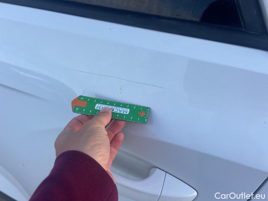  Volkswagen  T-ROC VOLKSWAGEN  / 2017 / 5P / todoterreno Advance 1.6 TDI 85kW (115CV) #14