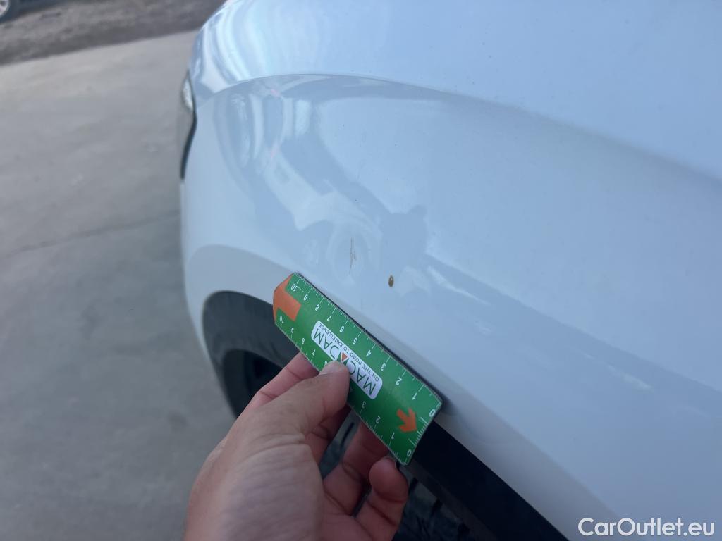  Volkswagen  T-ROC VOLKSWAGEN  / 2017 / 5P / todoterreno Advance 1.6 TDI 85kW (115CV) #4