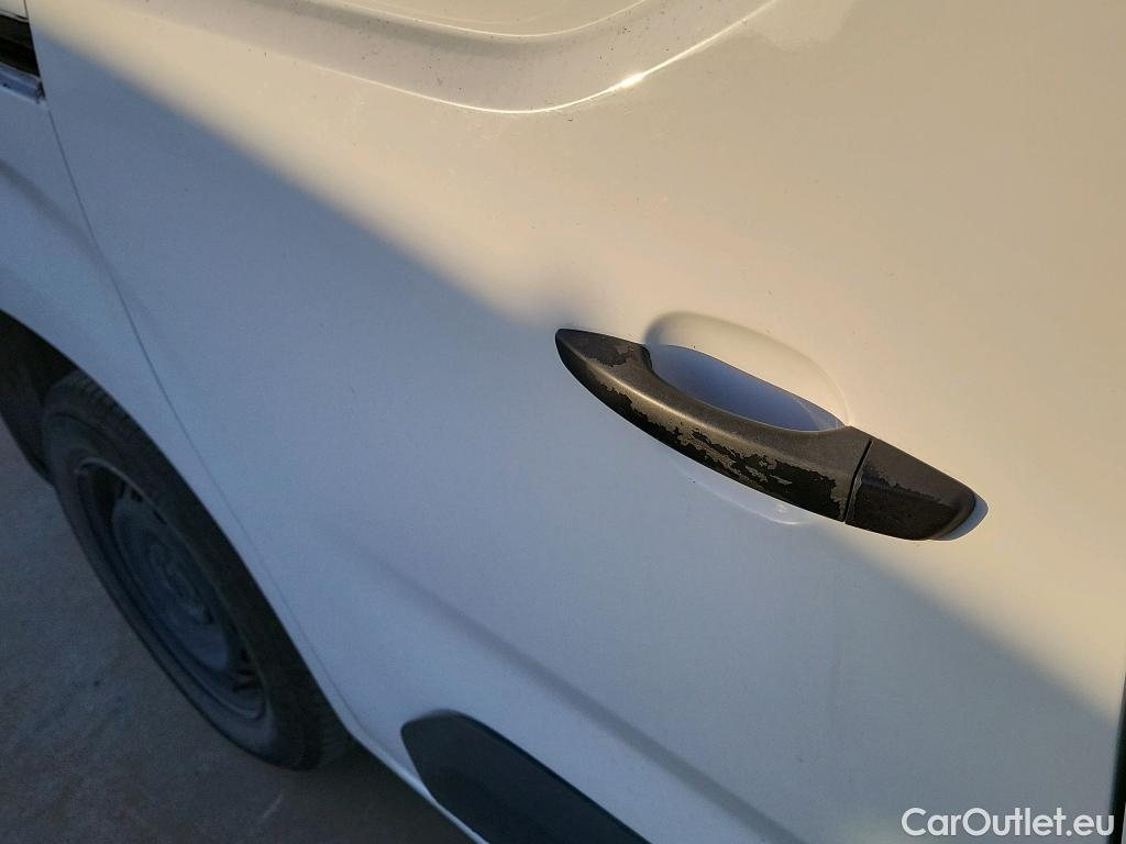  Opel  Combo OPEL  / 2018 / 3P / furgón derivado de turismo 1.6 TD S/S 74kW (100CV) Express L H1 650 #54