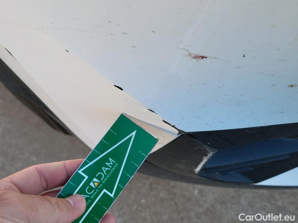  Peugeot  2008 PEUGEOT  / 2019 / 5P / todoterreno Active Puretech 100 S&S BVM6 #15