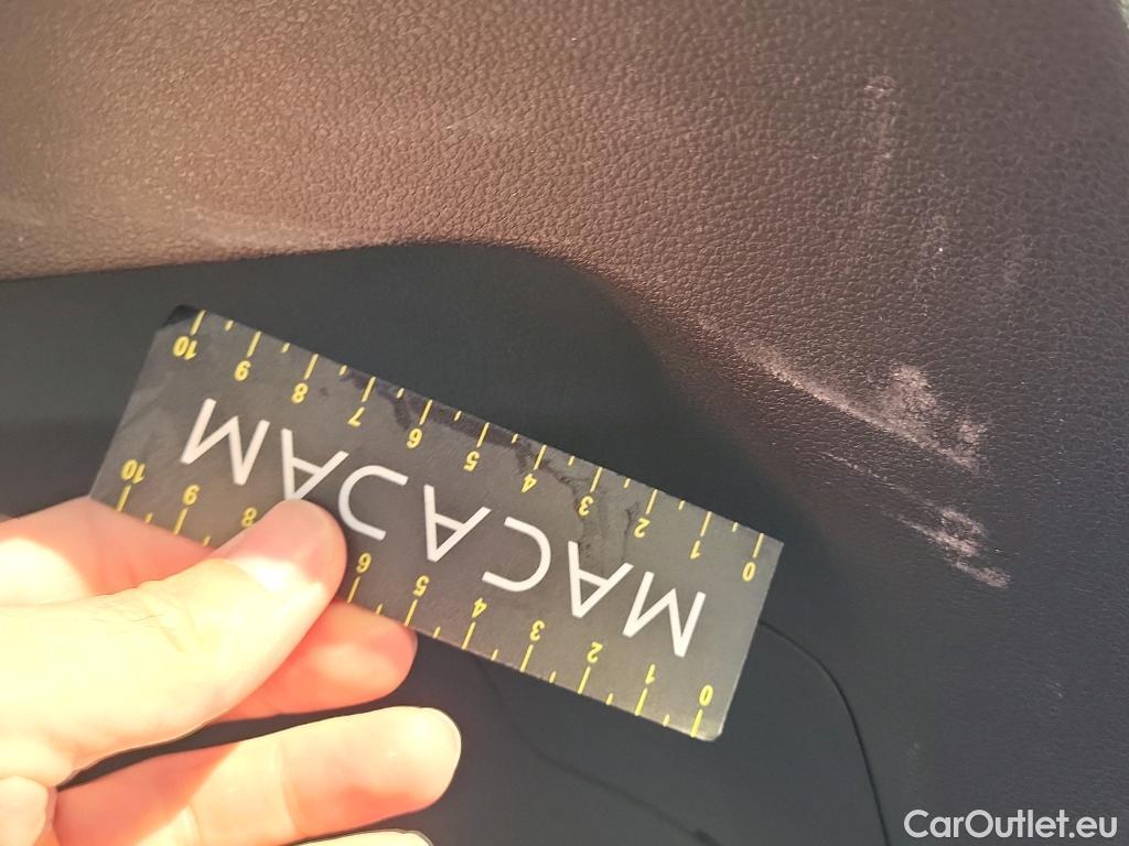  Volkswagen  T-ROC VOLKSWAGEN  / 2017 / 5P / todoterreno Advance 2.0 TDI 110kW (150CV) DSG (AC2) #8