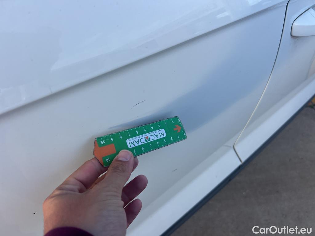  Volkswagen  T-ROC VOLKSWAGEN  / 2017 / 5P / todoterreno Advance 1.6 TDI 85kW (115CV) #16