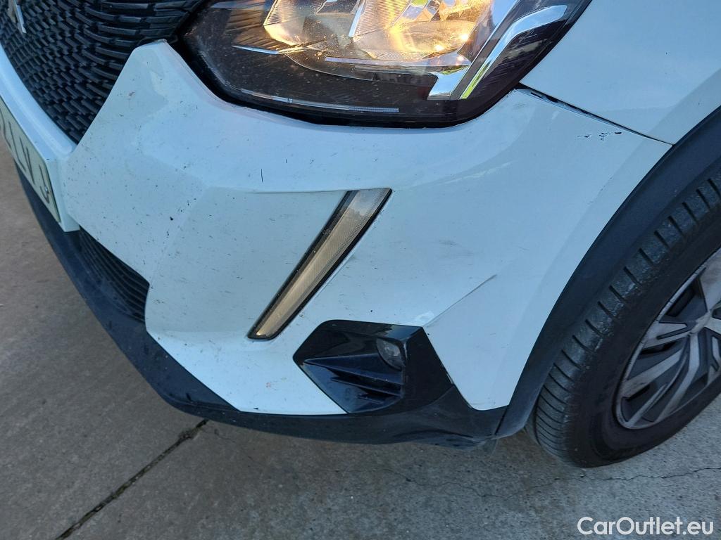  Peugeot  2008 PEUGEOT  / 2019 / 5P / todoterreno Active Puretech 100 S&S BVM6 #31