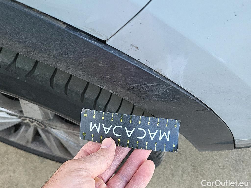  Volkswagen  T-ROC VOLKSWAGEN  / 2017 / 5P / todoterreno Advance 1.6 TDI 85kW (115CV) #14