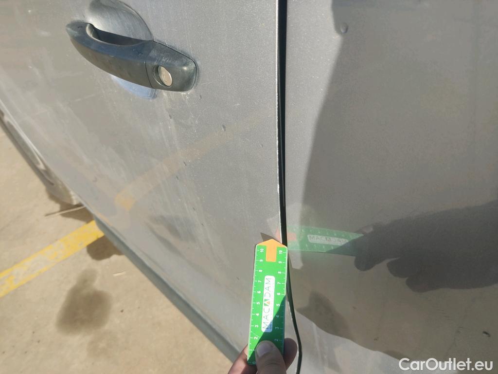  Peugeot  Expert PEUGEOT  / 2016 / 4P / furgón Furgón Premium 2.0 BlueHDi 120 S&S Long #22