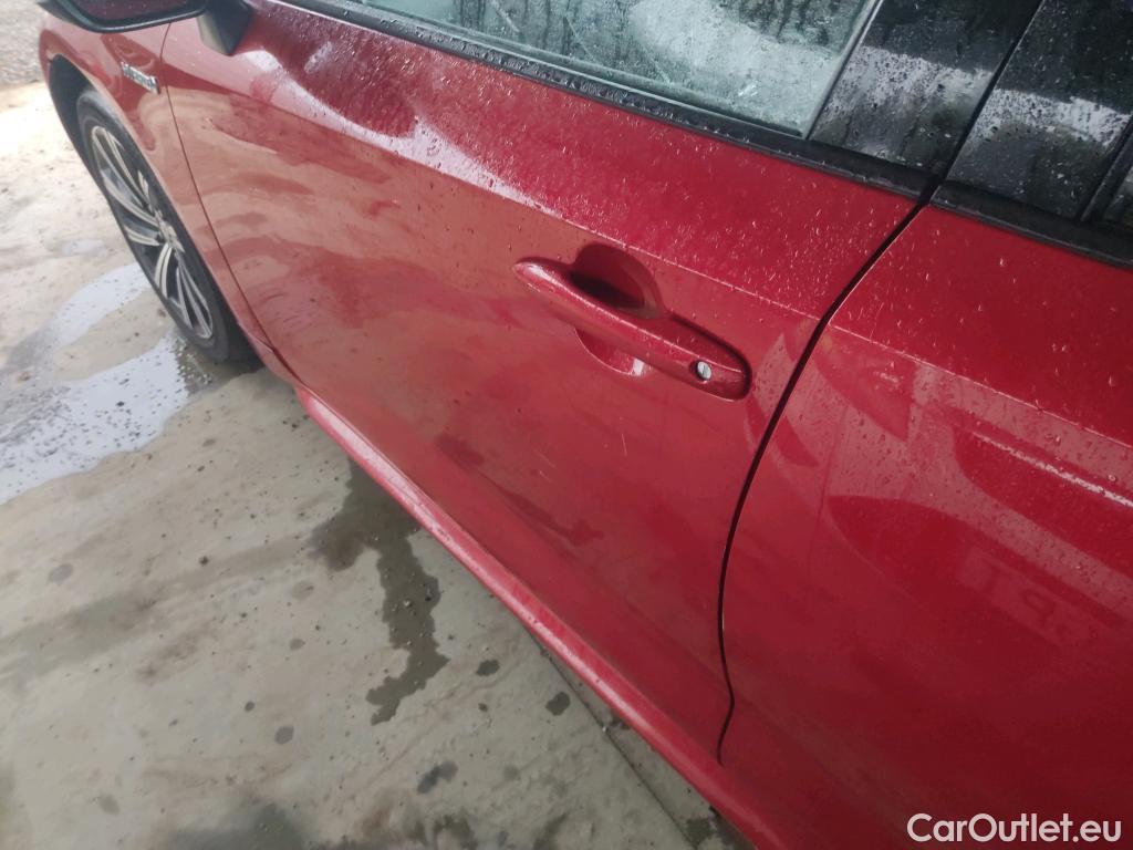  Toyota  Corolla TOYOTA  / 2019 / 5P / familiar 2.0 180H STYLE E-CVT TOURING SPORT #10