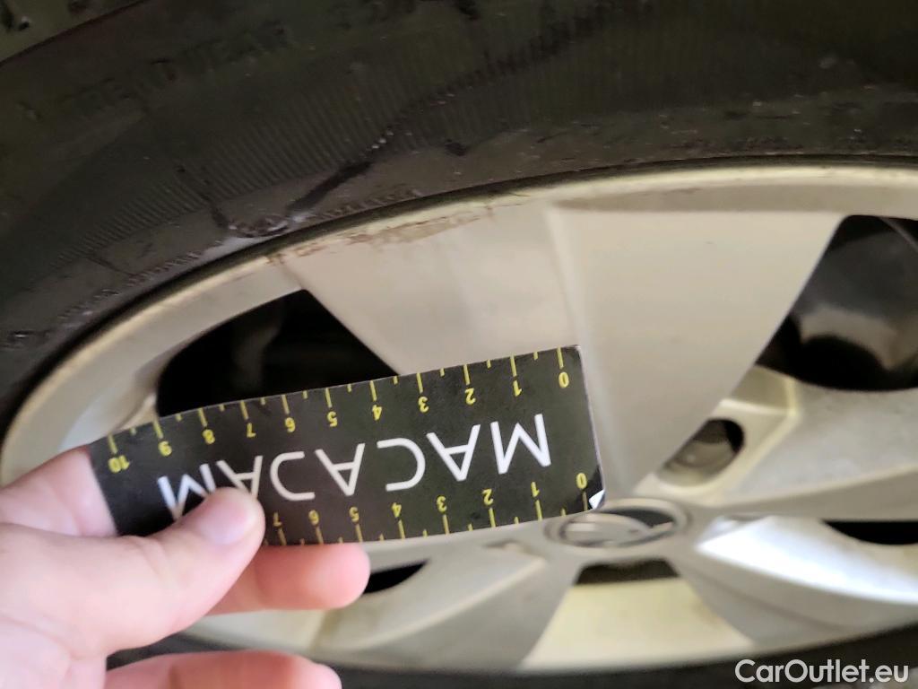  Skoda  Octavia SKODA  / 2016 / 5P / familiar Combi 1.6 TDI CR 85KW (115CV) Ambition #8