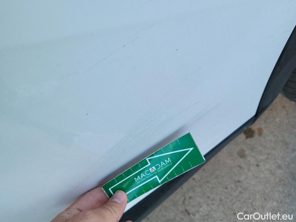  Peugeot  2008 PEUGEOT  / 2019 / 5P / todoterreno Active Puretech 100 S&S BVM6 #11