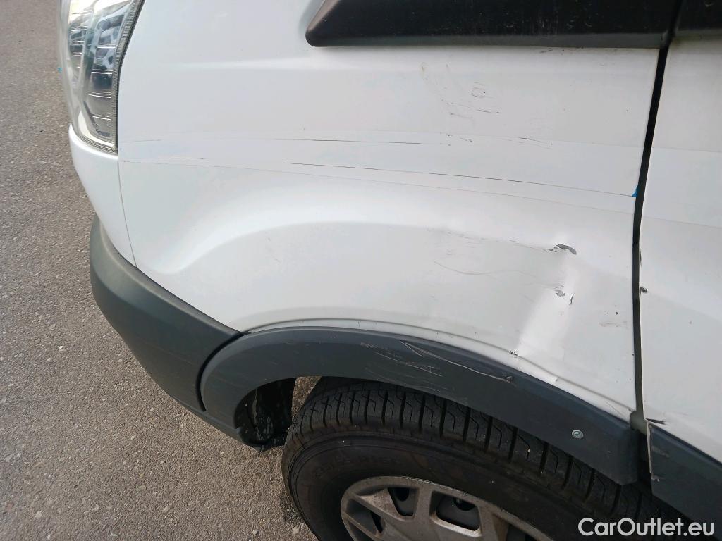  Ford  Transit FORD  / 2013 / 4P / furgón 350 96kW L2H2 Van Trend Delantera #40