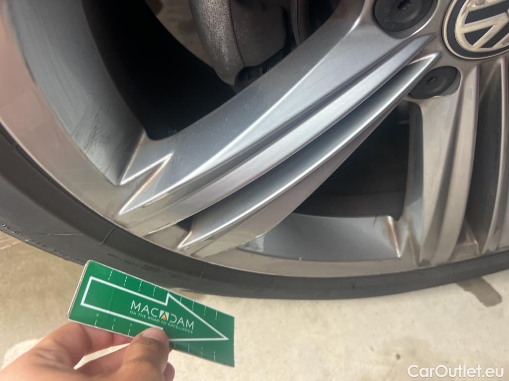  Volkswagen  Tiguan VOLKSWAGEN  / 2016 / 5P / todoterreno Advance 2.0 TDI 110kW (150CV) DSG #13