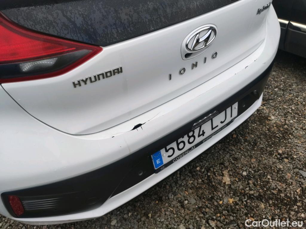  Hyundai   Ioniq HYUNDAI / 2019 / 5P / berlina con portón 1.6 GDI HEV Klass DT #12