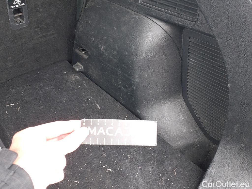  Ford  Kuga FORD  / 2019 / 5P / todoterreno Trend 1.5 EcoBoost 110kW (150CV) #25