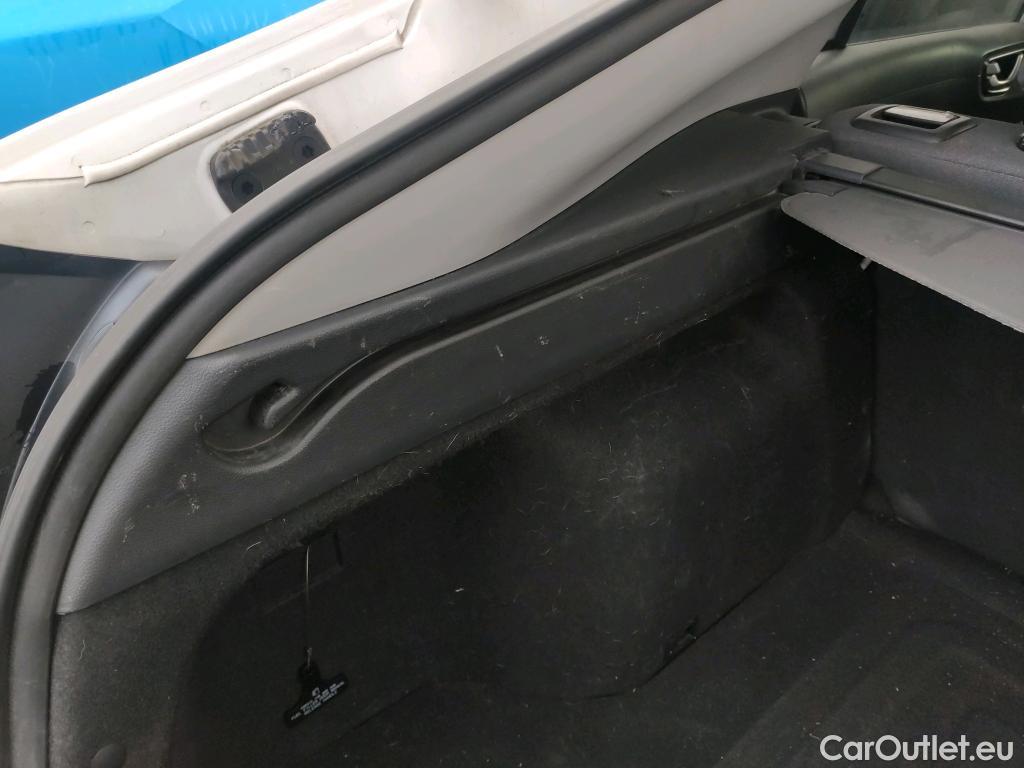  Hyundai   Ioniq HYUNDAI / 2019 / 5P / berlina con portón 1.6 GDI HEV Klass DT #20