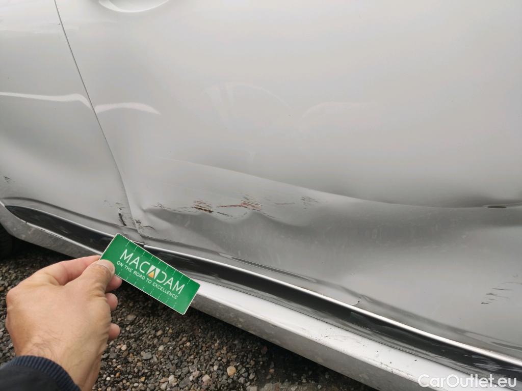  Hyundai   Ioniq HYUNDAI / 2019 / 5P / berlina con portón 1.6 GDI HEV Klass DT #3