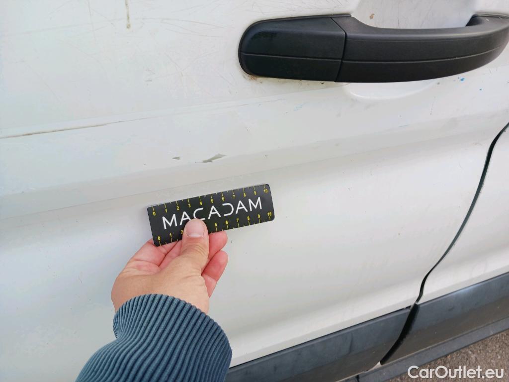  Ford  Transit FORD  / 2013 / 4P / furgón 350 96kW L2H2 Van Trend Delantera #17